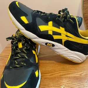 Asics gel diablo mens size 14. Worn Once!!